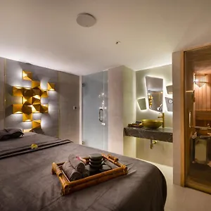**** Hotel M Beach Vietnam