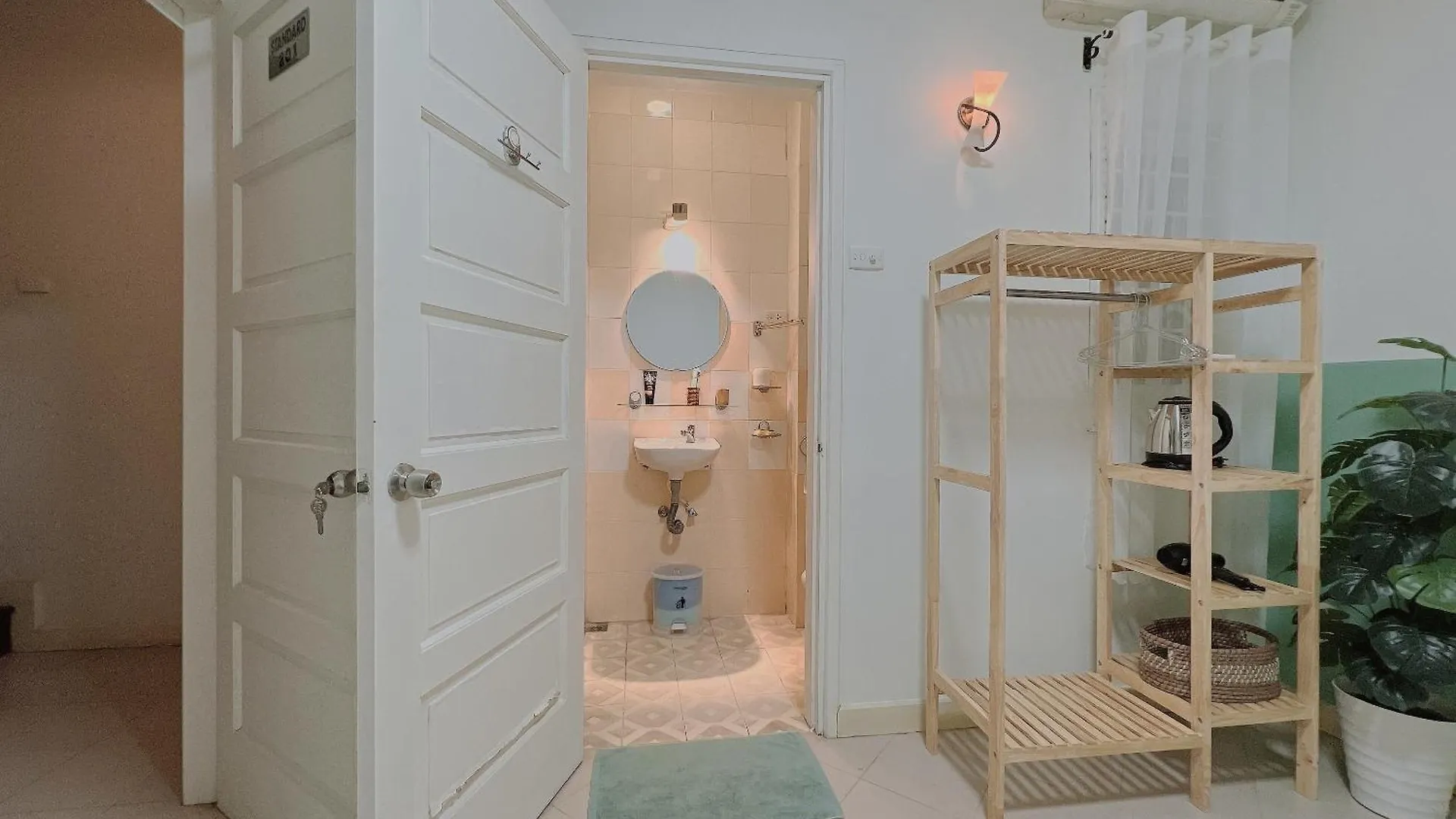Co Homestay Nguyen Trai Ho Chi Minh City 0*,